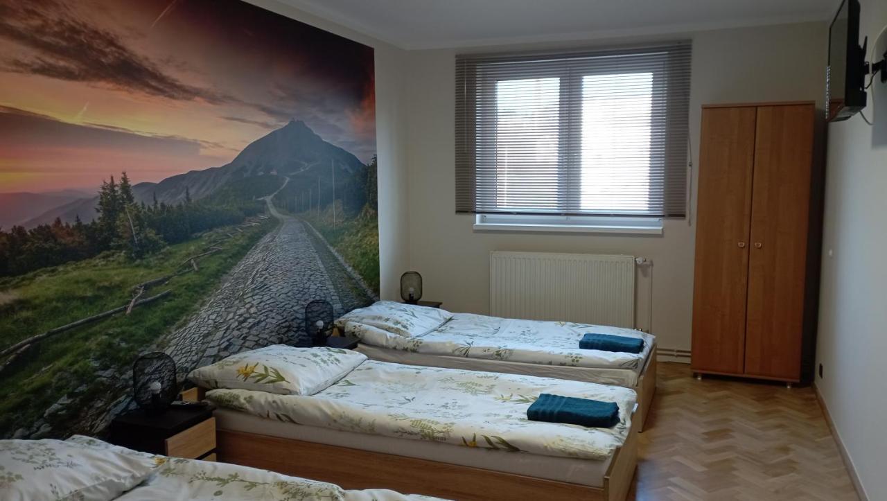 Apartament 27A เยเลเนียกูรา ภายนอก รูปภาพ