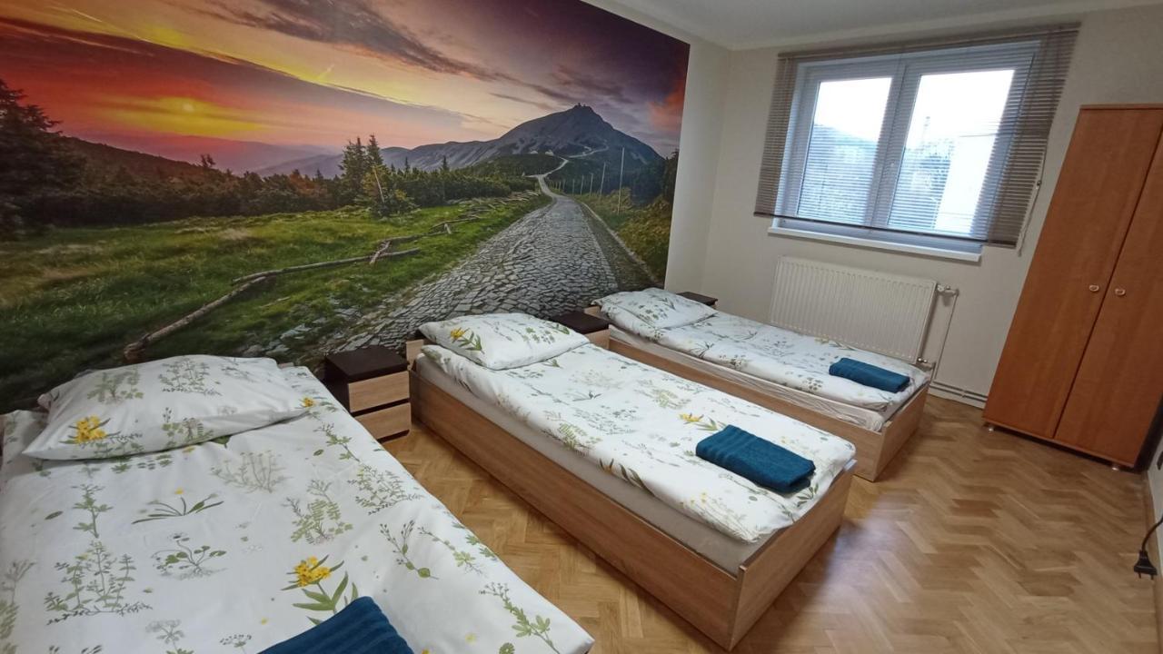 Apartament 27A เยเลเนียกูรา ภายนอก รูปภาพ